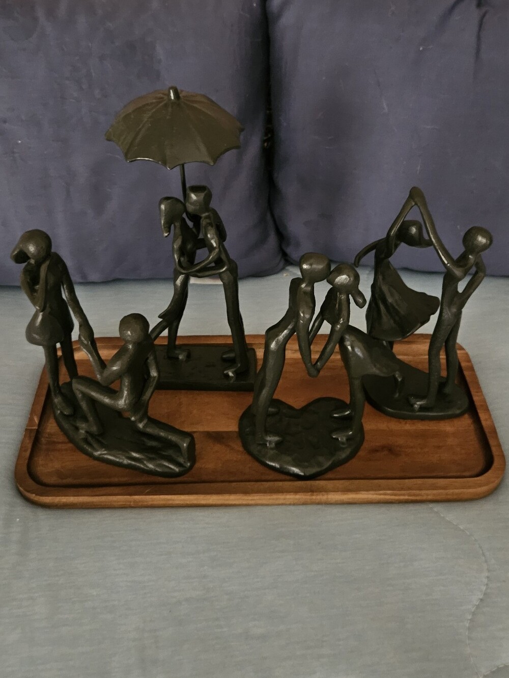 'Sziqiqi' Cast-Iron Romantic Sculptures